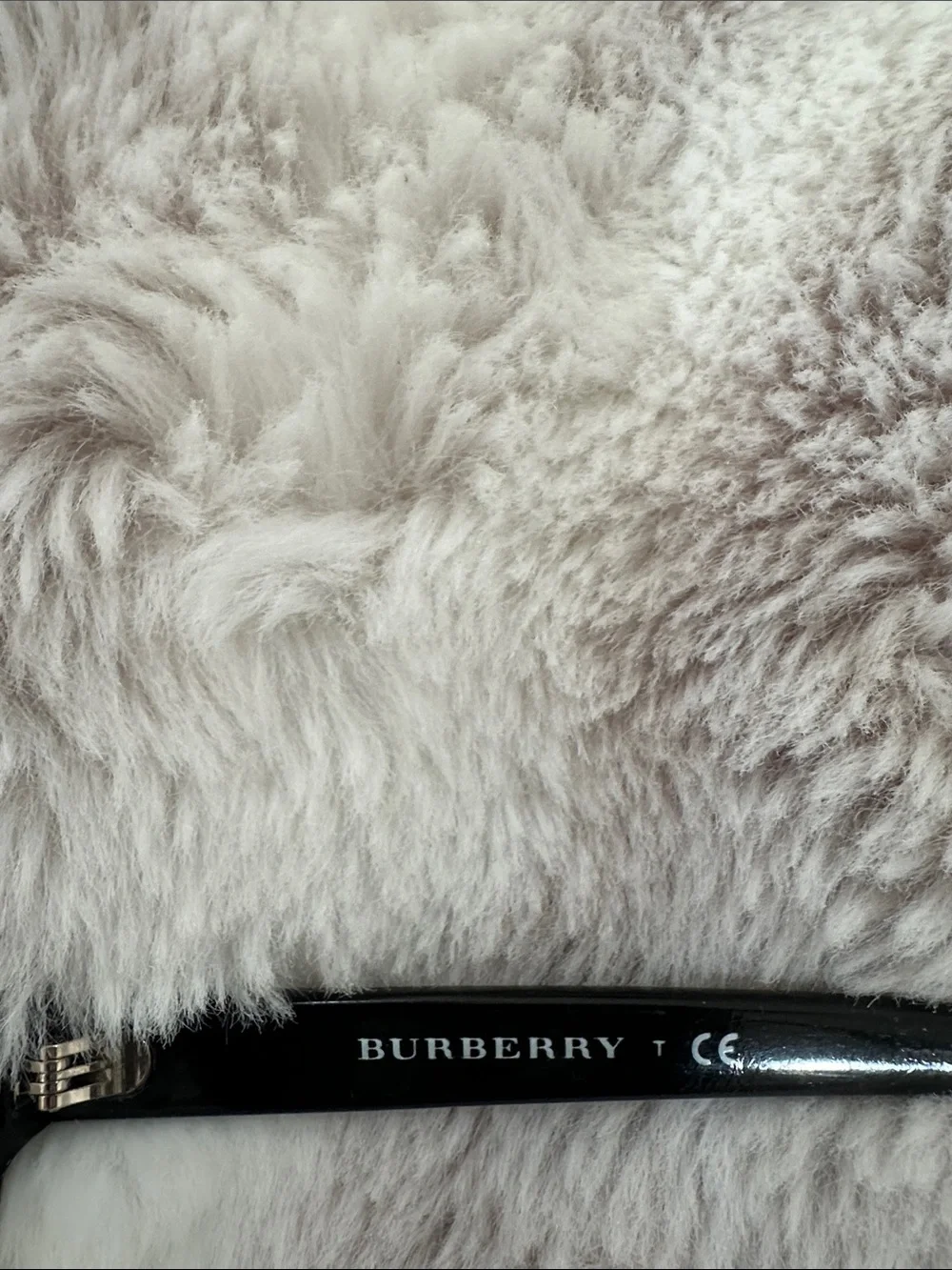 Burberry sleek rectangular